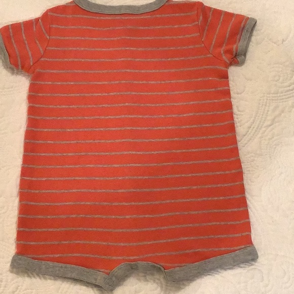 Carters 100% Cotton Romper, Boys 9 Months - Picture 2 of 4